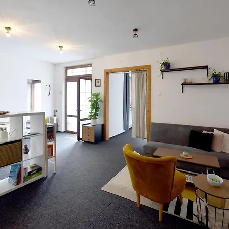 Pod Hradom 公寓 Trenčín